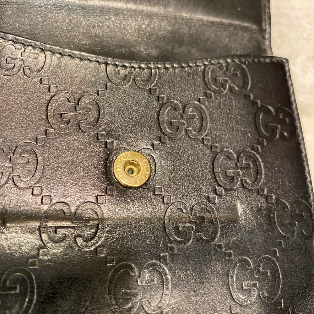 SALE! Gucci Black and Gold Leather Accessory - Picture 8 of 11